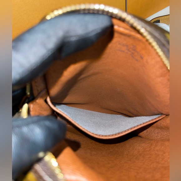 ❌SOLD❌
🌸DANUBE CROSSBODY SHOULDER BAG MONOGRAM - Picture 15 of 16